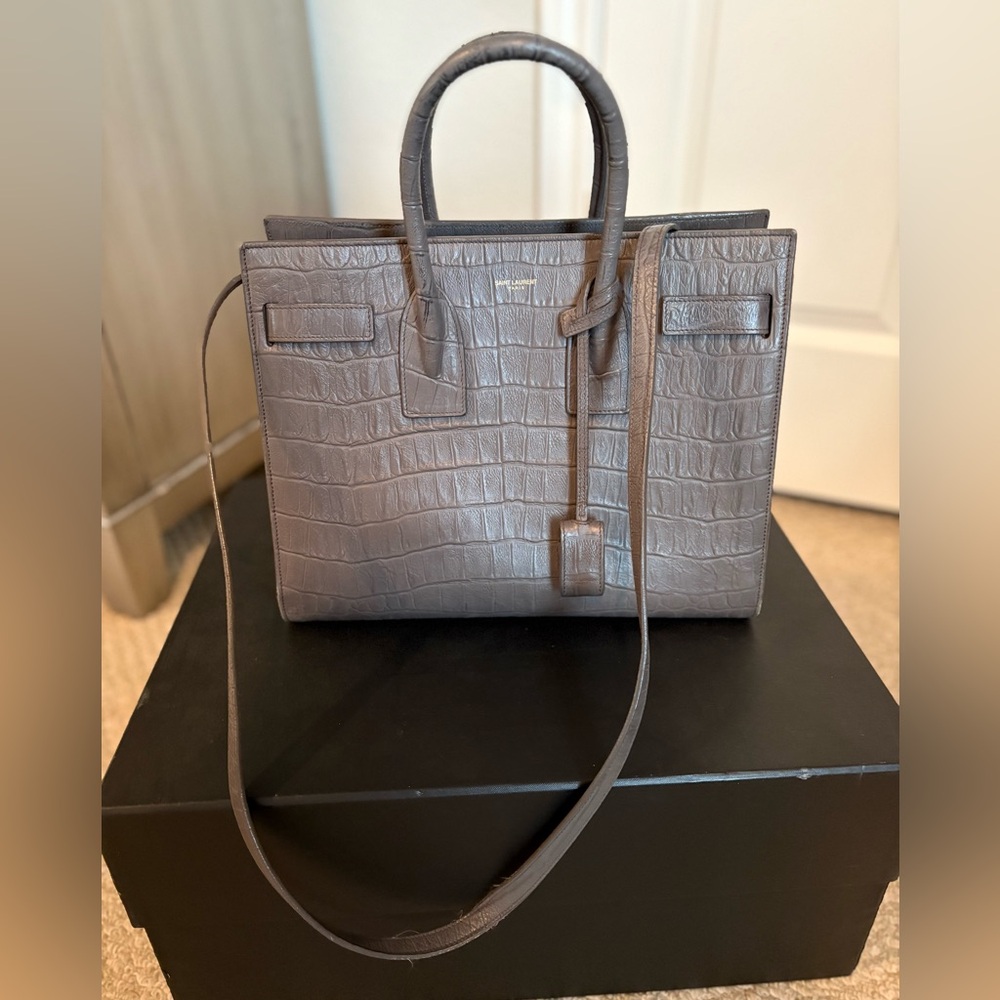 Saint Laurent leather sac de jour in gray leather